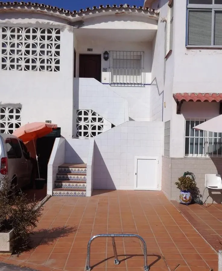 Bungalow Charo Torre de Benagalbοn